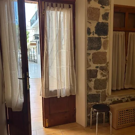 Lithos Family * Kálymnos