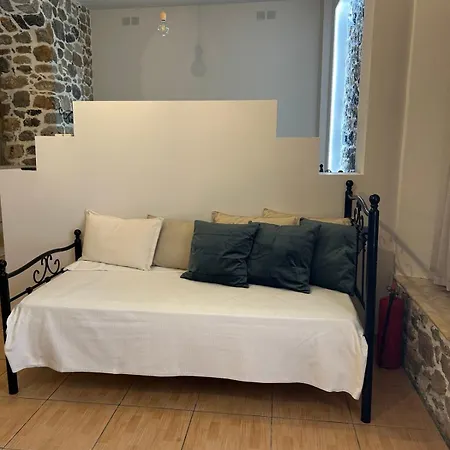 Lithos Family * Kálymnos